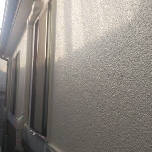 埼玉県さいたま市南区　T様邸　屋根塗装・外壁塗装・付帯部塗装　外壁2階部分の塗装 (1)