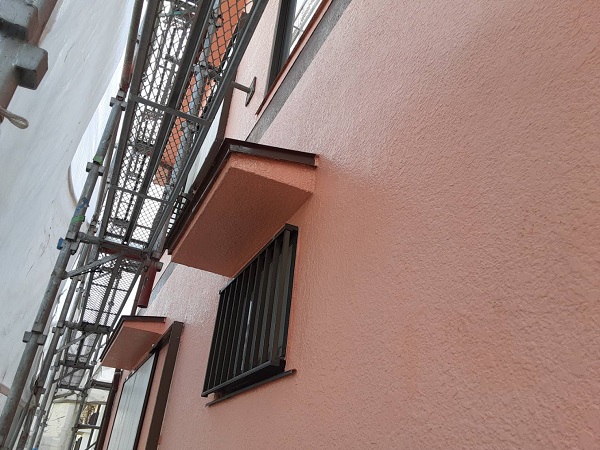 埼玉県さいたま市岩槻区　K様邸　屋根塗装・外壁塗装　屋根と外壁のケレン作業　スクレーパー (2)