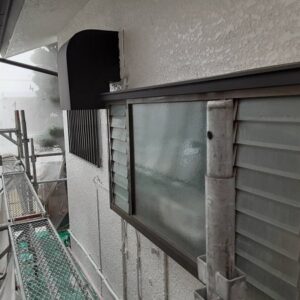 埼玉県さいたま市中央区　S様邸　外壁塗装・付帯部塗装　雨樋の塗装　サッシ掃除 (2)