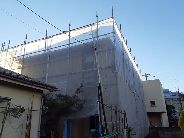 埼玉県さいたま市大宮区　S様邸　外壁塗装・付帯部塗装　高圧洗浄の様子 (1)
