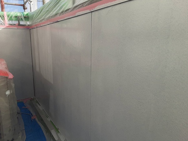 埼玉県さいたま市北区　アパート　外壁塗装　下塗りの次の中塗りって　軒天塗装 (3)