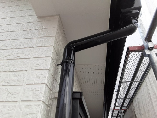 埼玉県さいたま市緑区　N様邸　屋根塗装・外壁塗装　雨戸・軒天・雨樋の塗装 (3)