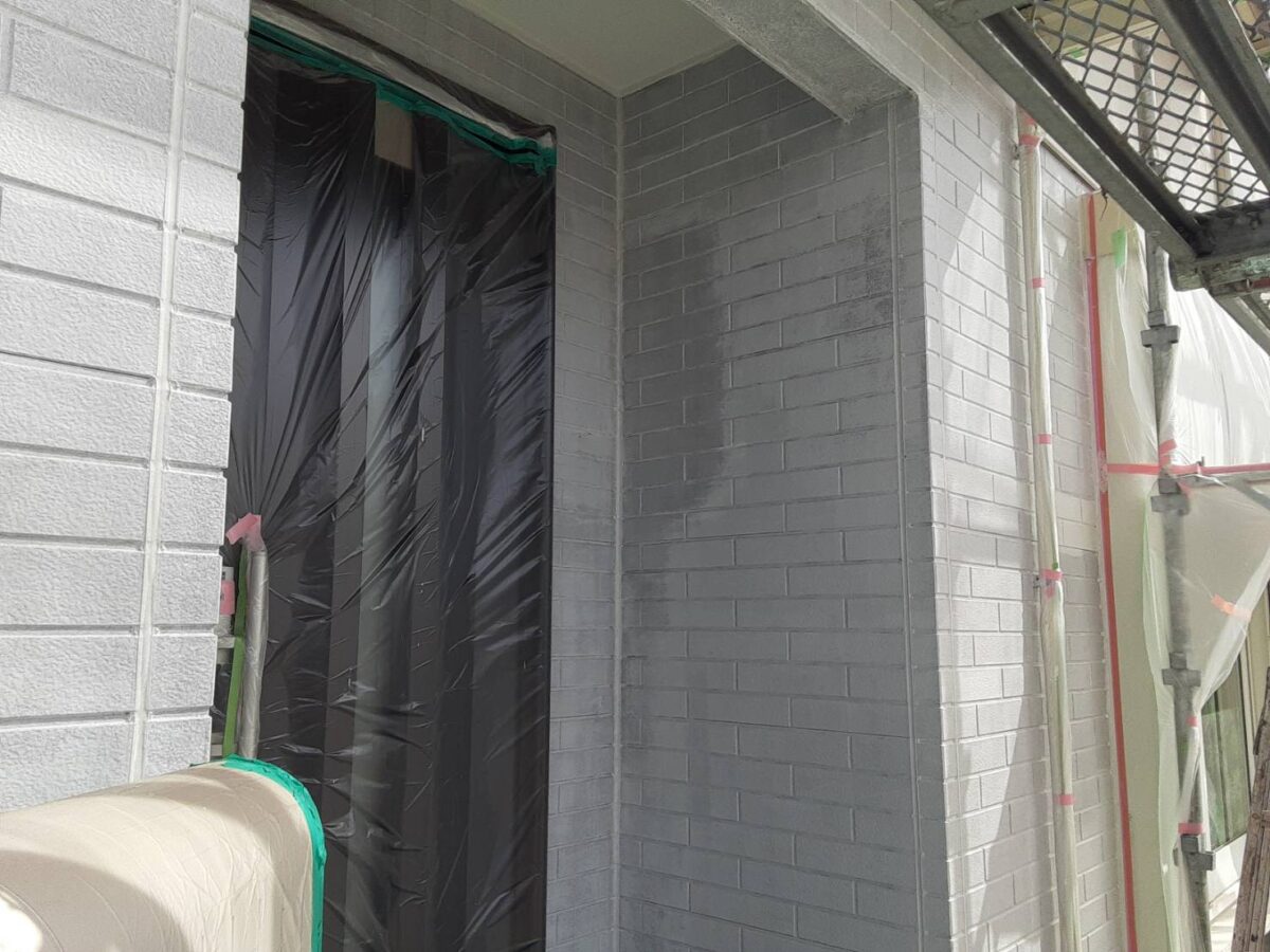 埼玉県さいたま市緑区　S様邸　外壁塗装　屋根塗装　下塗り　外壁下塗り塗装