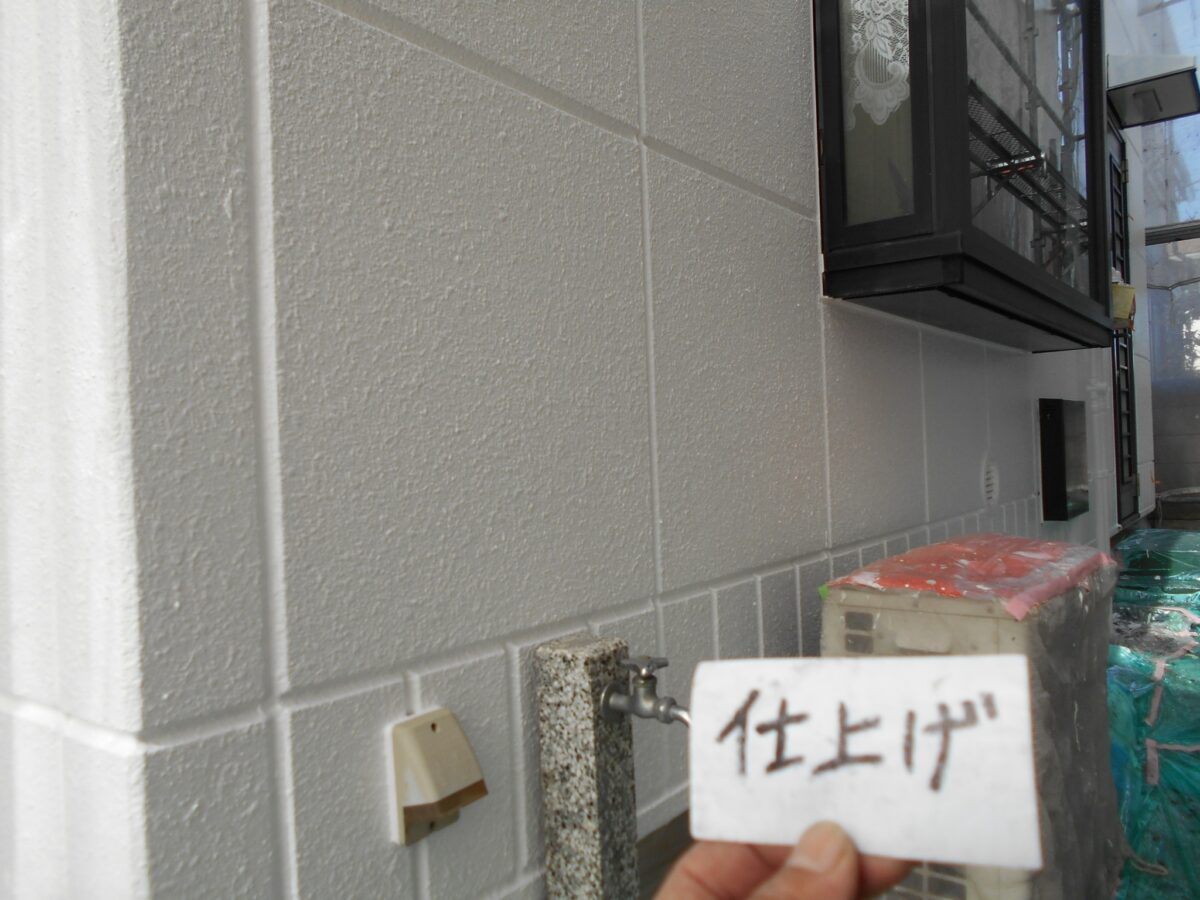 埼玉県さいたま市浦和区　S様邸　外壁塗装　屋根塗装　雨どい交換　外壁仕上げ塗り4