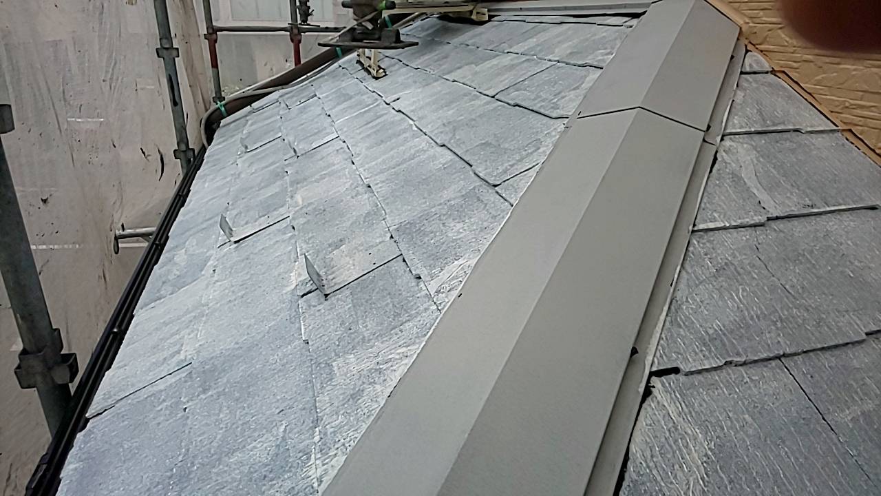 埼玉県さいたま市　O様邸　外壁塗装　屋根塗装　仕上げ塗り　クリヤ塗装　下屋根のシーラー