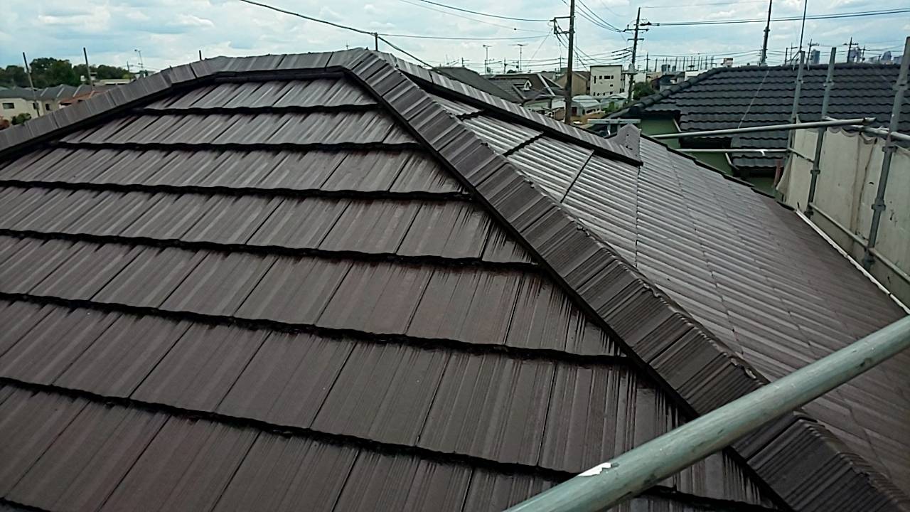 埼玉県さいたま市K様邸　外壁塗装・屋根塗装　屋根下塗り　中塗り　屋根壁の下塗り (4)