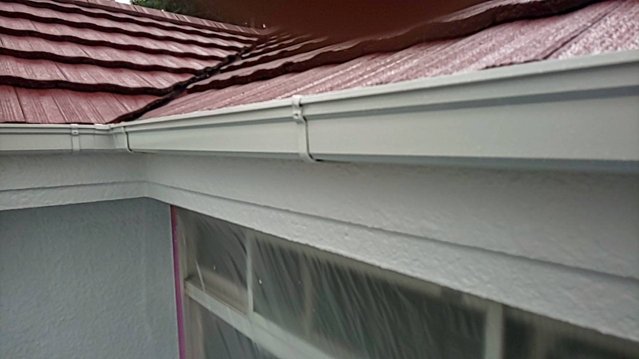 埼玉県さいたま市K様邸　外壁塗装・屋根塗装 ダメ込み　最終仕上げ　雨樋の仕上げ