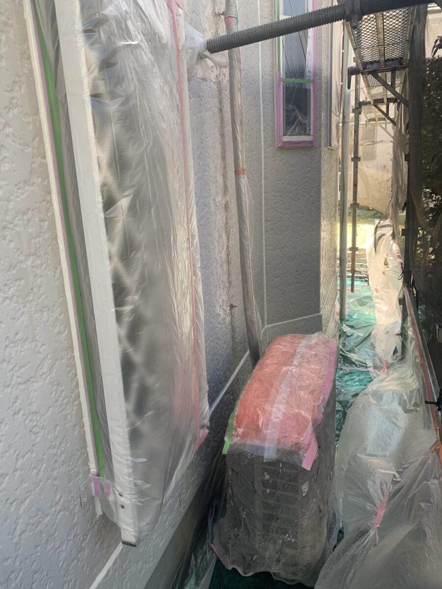 埼玉県久喜市Y様邸　外壁塗装　洗浄・養生を行いました