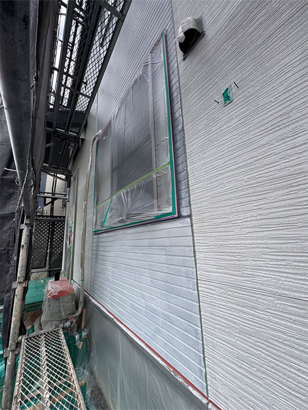 埼玉県さいたま市 外壁下塗り 窓付近