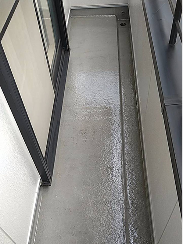 埼玉県さいたま市 ベランダ 防水 プライマー