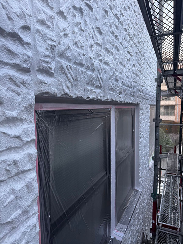 埼玉県さいたま市 窓付近 外壁下塗り