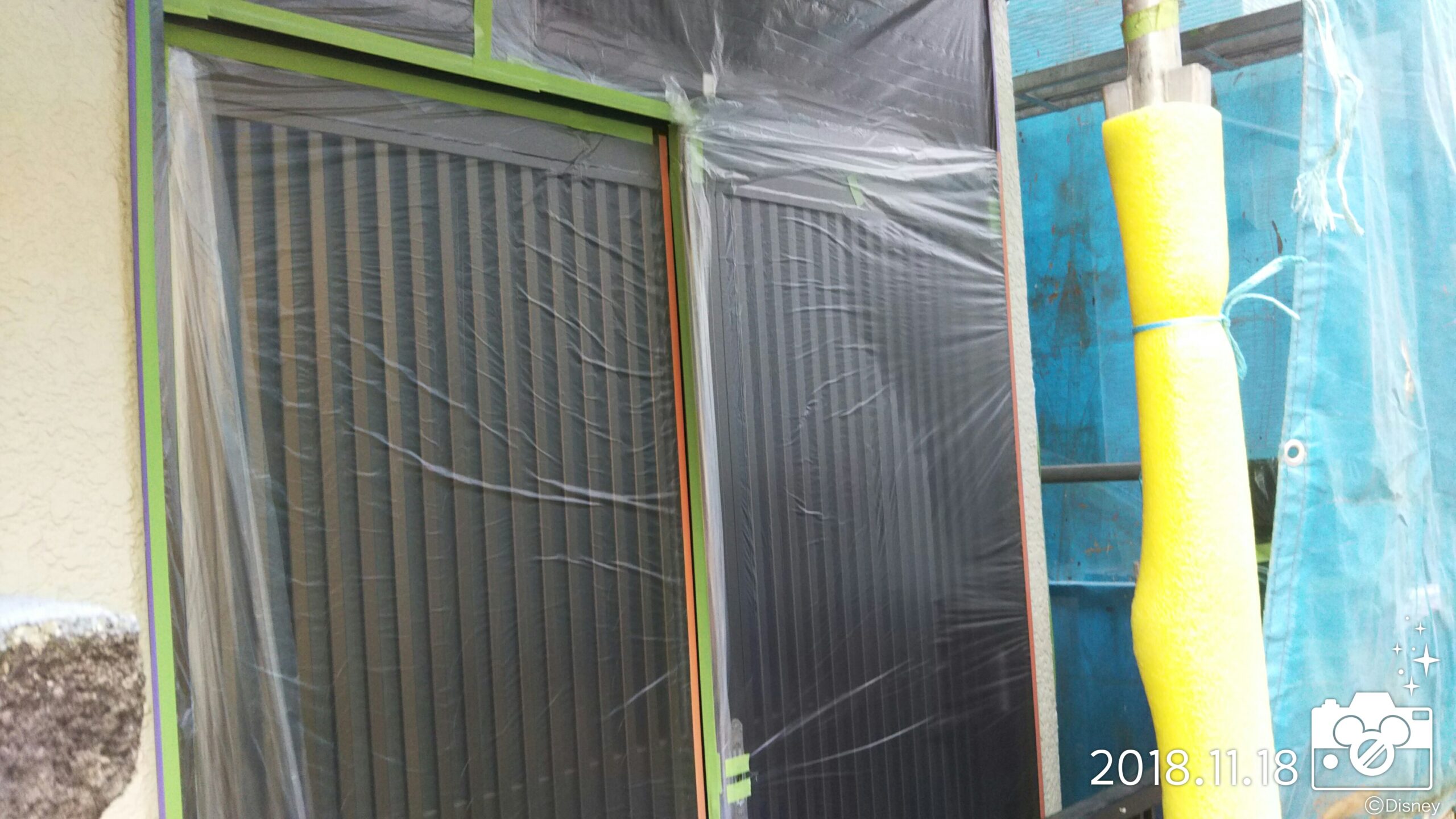 埼玉県さいたま市　外壁塗装の養生と下塗り塗装｜さいたま市緑区の（木造２階建て）K様邸にて塗り替えリフォーム中