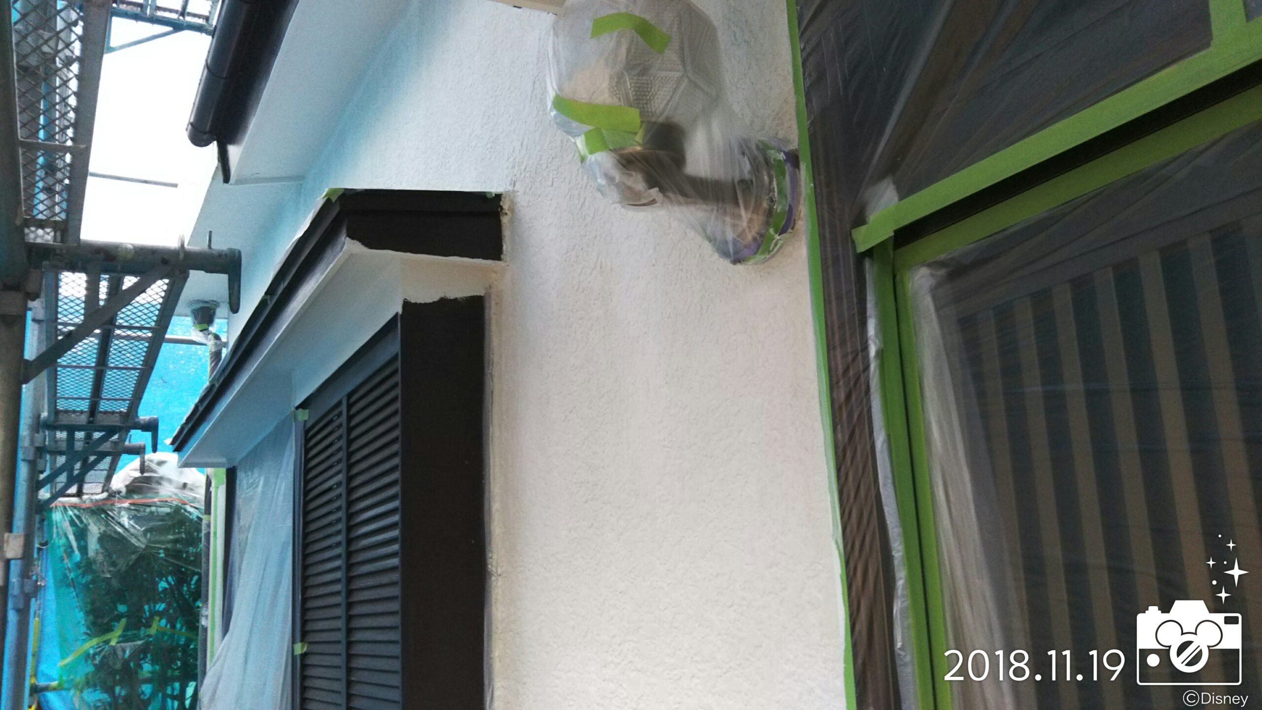 埼玉県さいたま市　外壁の塗装工事（仕上げ塗装）｜さいたま市緑区の（木造2階建て）K様邸にて塗り替えリフォーム中