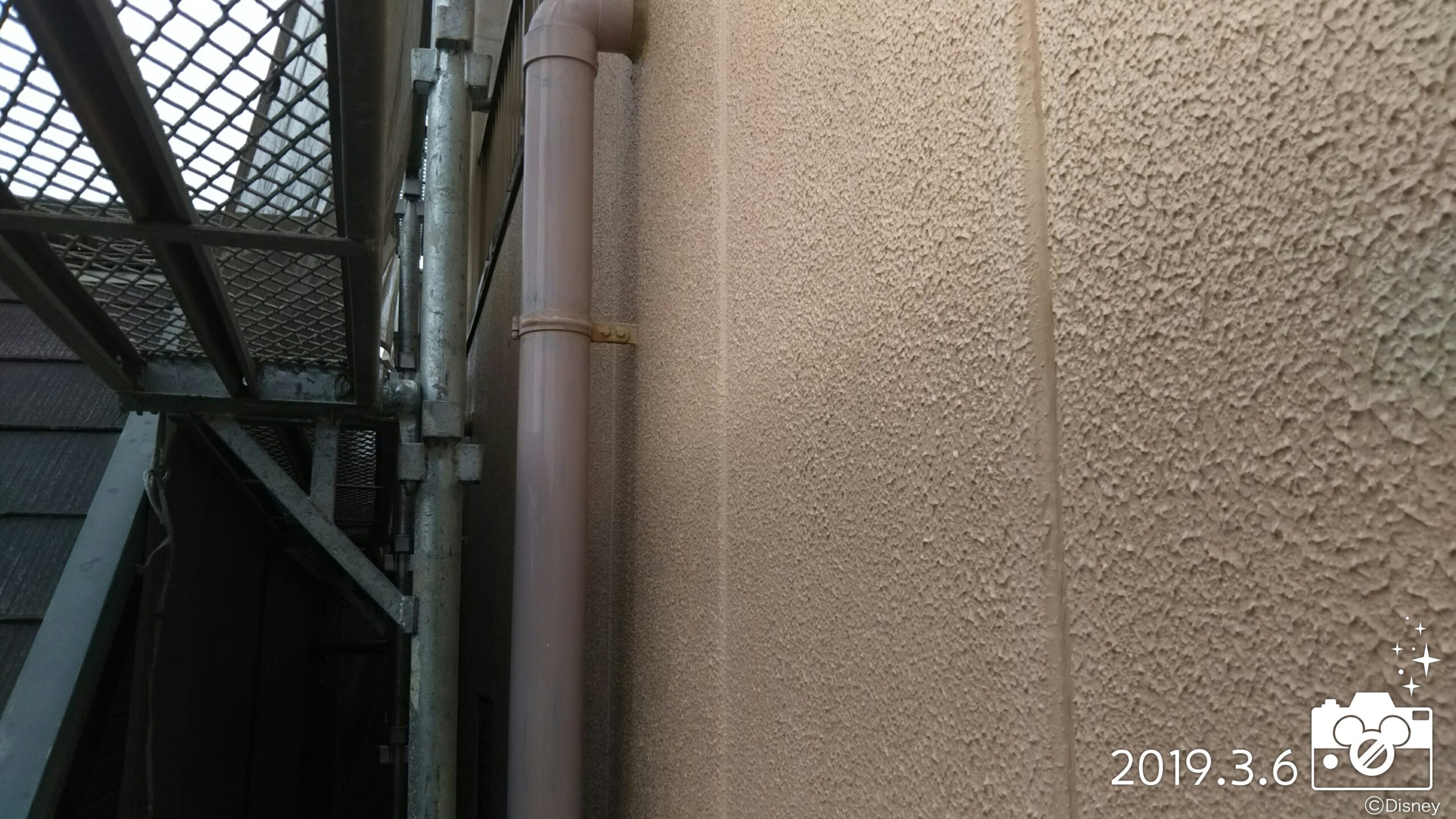 埼玉県さいたま市　外壁の高圧洗浄作業｜さいたま市南区のM様邸（木造３階建て）にて塗り替えリフォーム中