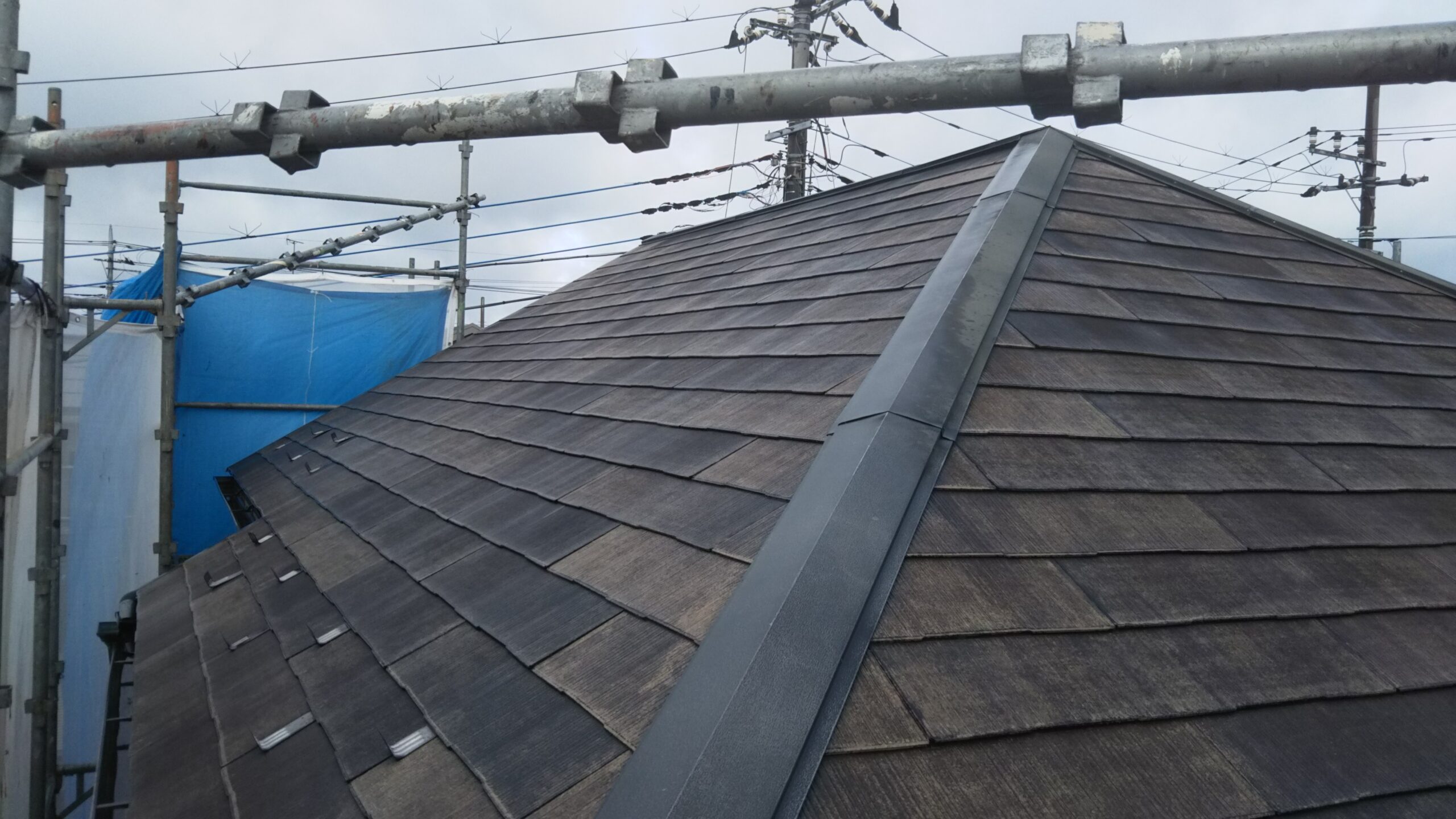 埼玉県さいたま市緑区のO様邸（木造２階建て）にて屋根・外壁の高圧洗浄