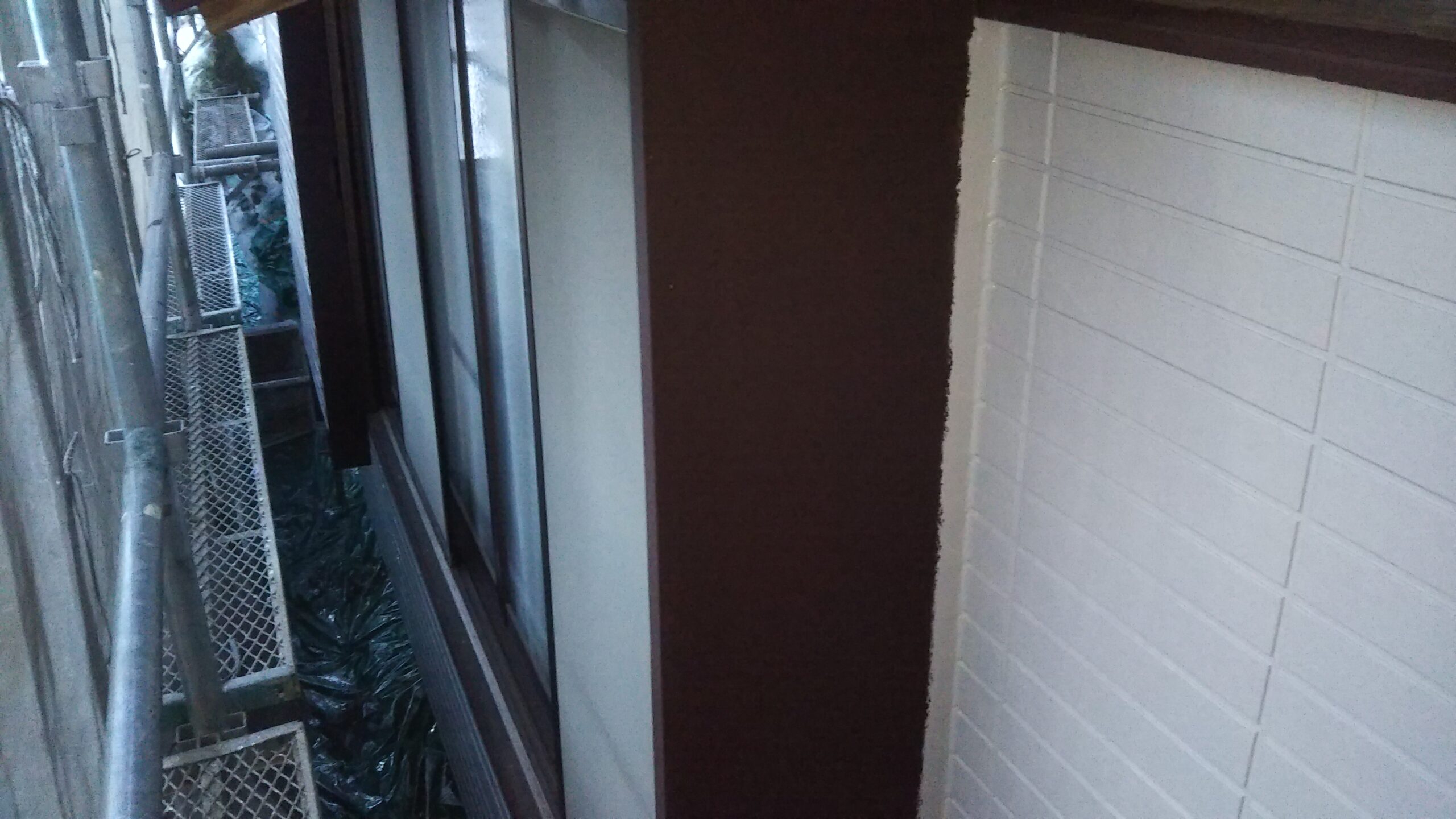 埼玉県さいたま市緑区のY様邸（木造1階建て）にて外壁の中塗り塗装・仕上げ塗装