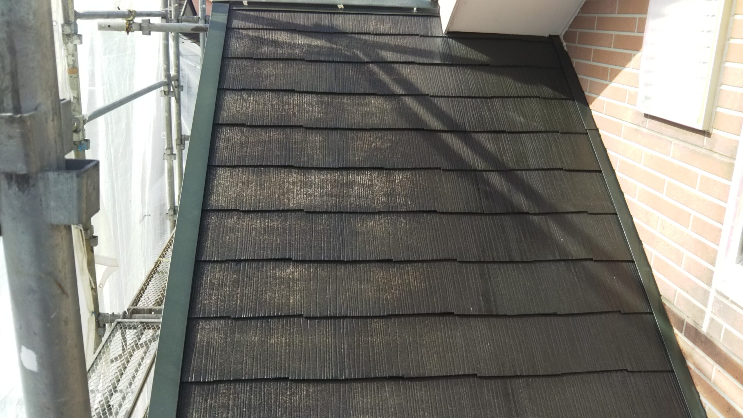 埼玉県さいたま市北区のO様邸（木造2階建て）にて塗り替えリフォーム中　雨天により塗装工事を中断