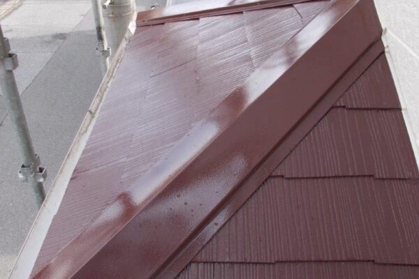 下屋根の仕上げ塗装