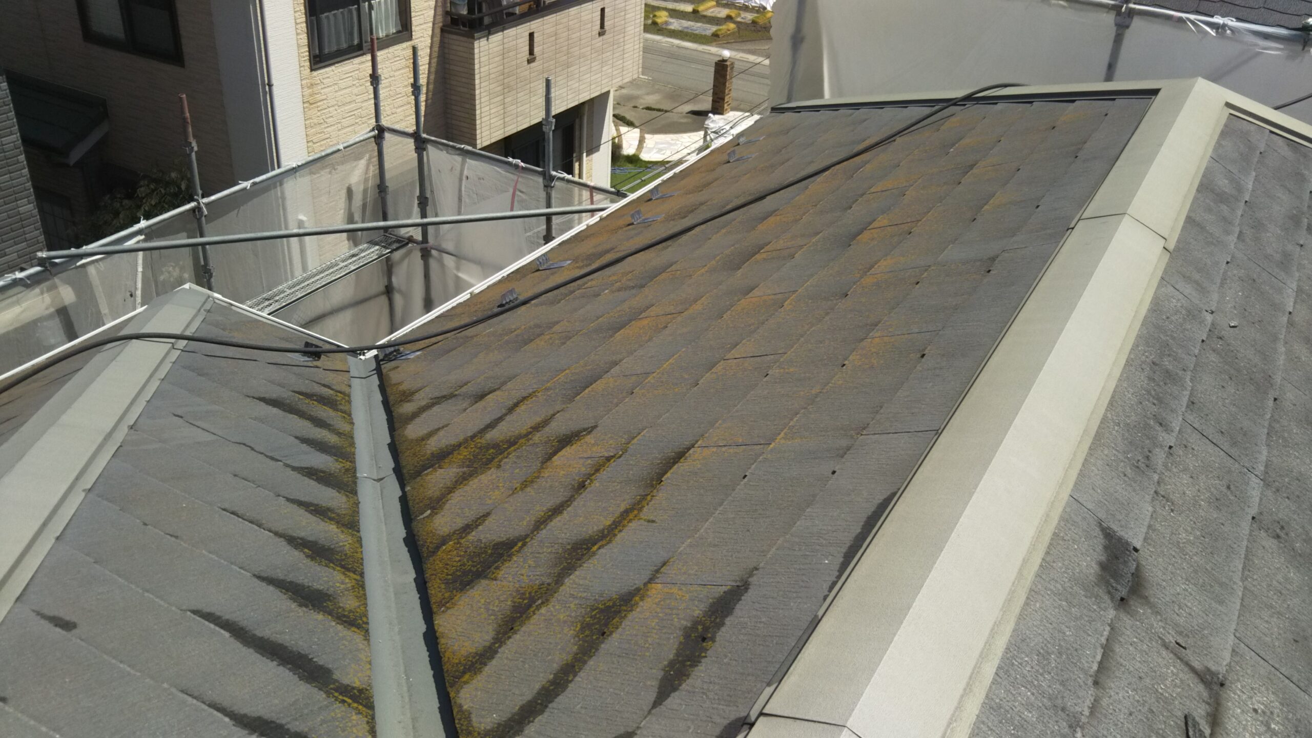 埼玉県さいたま市北区のO様邸（木造２階建て）にて屋根・外壁の高圧洗浄