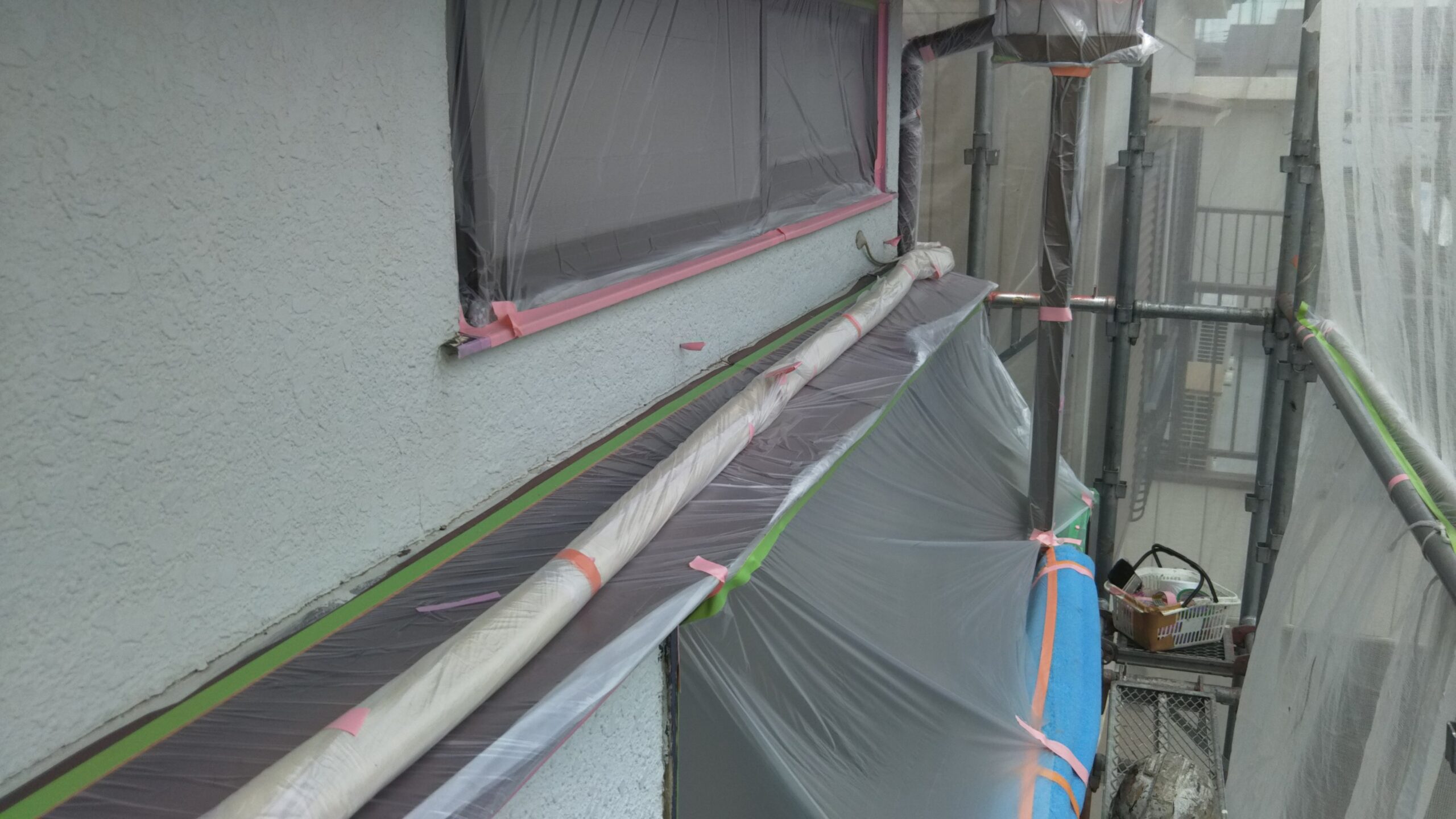 埼玉県さいたま市　雨のため塗装作業を中断｜さいたま市南区の（木造2階建て）N様邸にて塗り替えリフォーム中