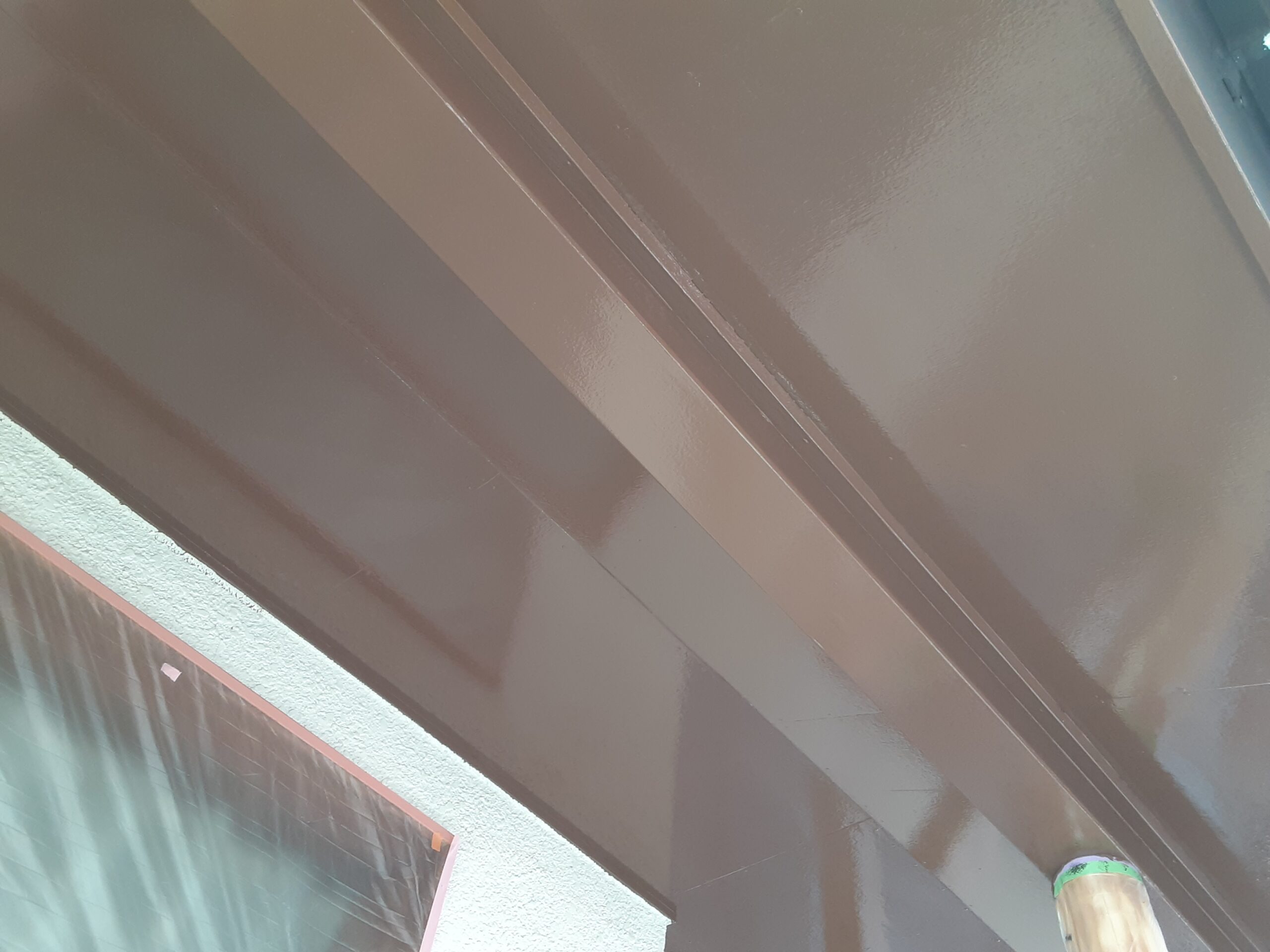 埼玉県さいたま市見沼区の(木造2階建て)S様邸にて塗り替えリホーム中　軒の塗装､屋根のダメ込み塗装