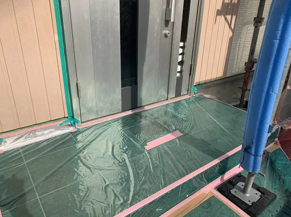 埼玉県さいたま市岩槻区　S様邸　屋根塗装・外壁塗装に必要な養生　下塗りの重要性 (1)