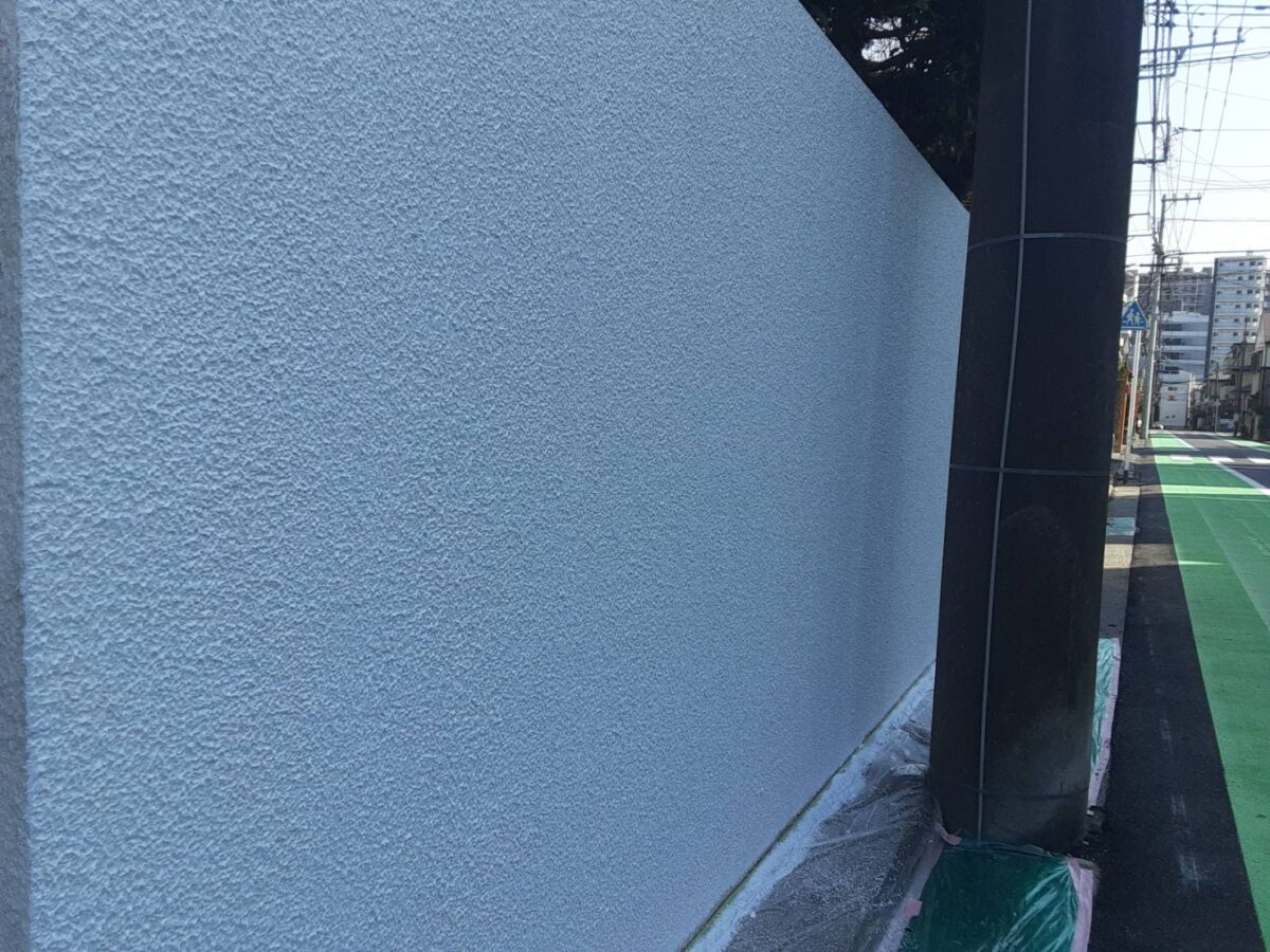 埼玉県さいたま市大宮区　K様邸　外構塗装　門塀　補修　鉄部塗装　門塀の下塗り