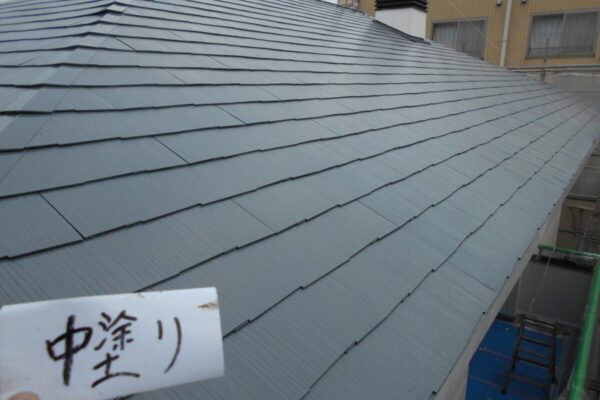 埼玉県さいたま市浦和区　S様邸　外壁塗装　屋根塗装　雨どい交換　屋根中塗り2