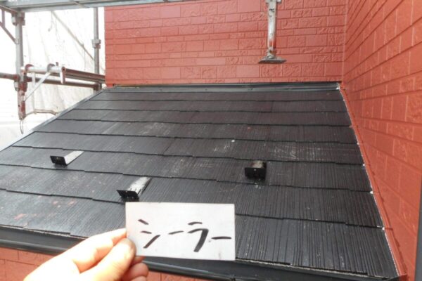 埼玉県志木市　H様邸　外壁塗装　屋根塗装　屋上防水工事　下屋根シーラー2