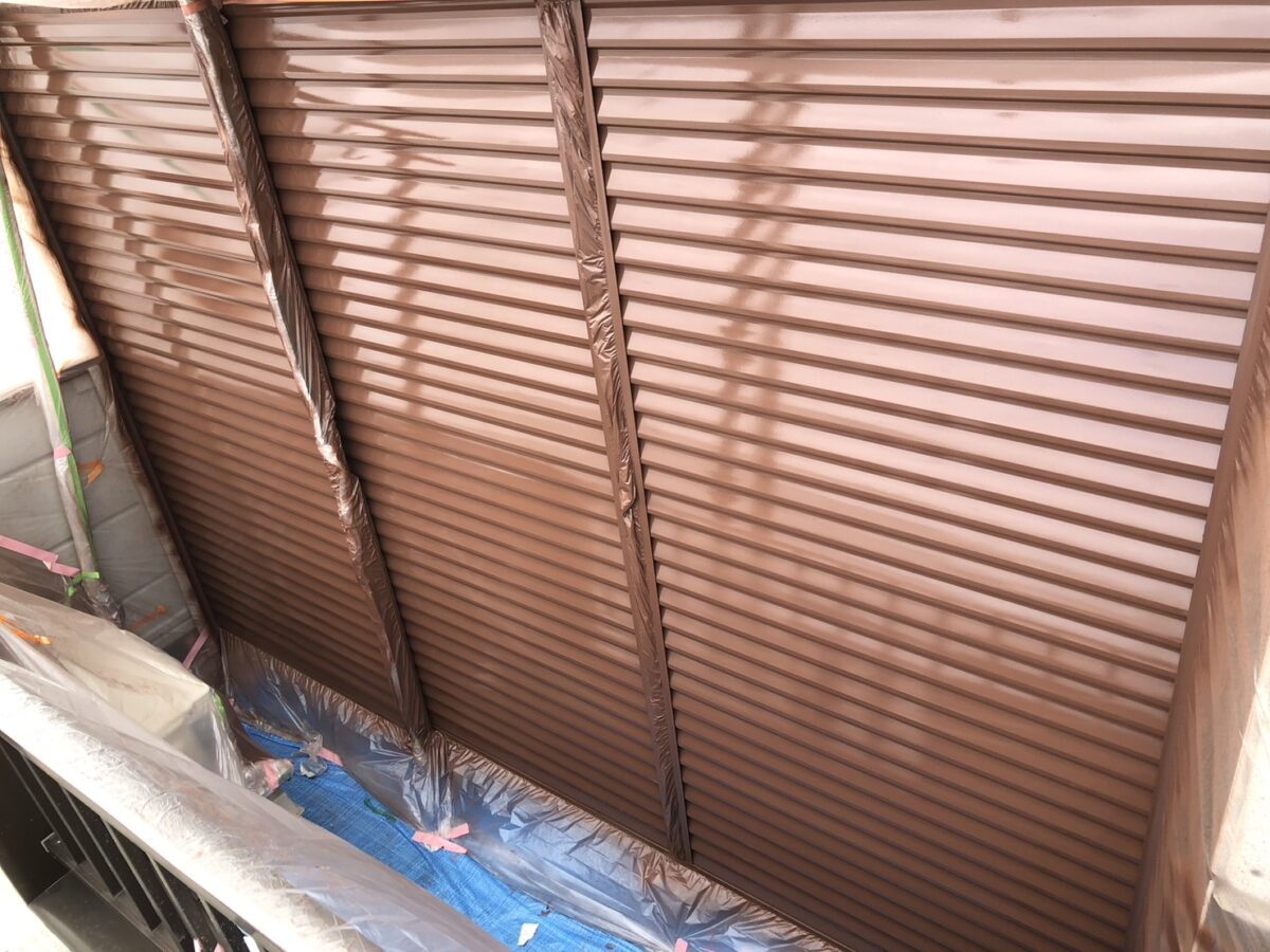 埼玉県さいたま市N様邸　外壁塗装　屋根塗装 仕上げ塗装　雨戸　鉄部塗装　雨戸、戸袋の仕上げ (2)