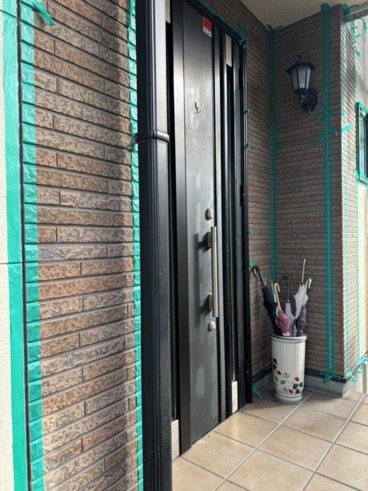 埼玉県さいたま市K様邸　外壁塗装　コーキングの打ち替え　養生　コーキング02