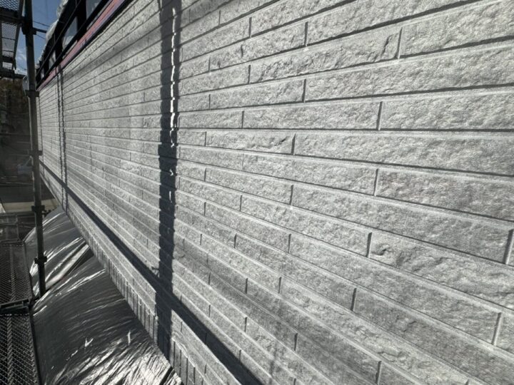 埼玉県さいたま市K様邸　外壁塗装　外壁下塗り　鉄部サビ止め　外壁の下塗り (2)