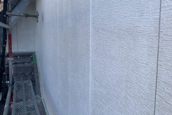 埼玉県さいたま市F様邸　外壁塗装　外壁の下塗り・中塗りを施しました！