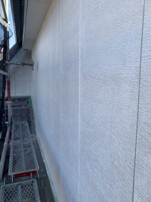 埼玉県さいたま市F様邸　外壁塗装　外壁の下塗り・中塗りを施しました！