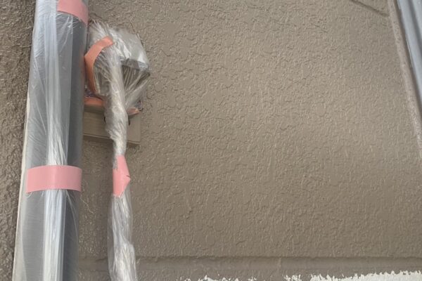 埼玉県八潮市 K様邸 　外壁の下塗り〜中塗り、雨戸・戸袋の下塗り 完工2