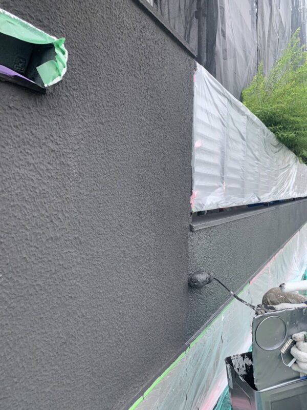 埼玉県鴻巣市 空き家　塀の仕上げ　鉄部の中塗り　完工